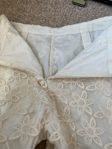 River island cream lace shorts size 10
