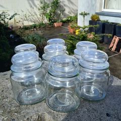 7 Storage Jars with Lid