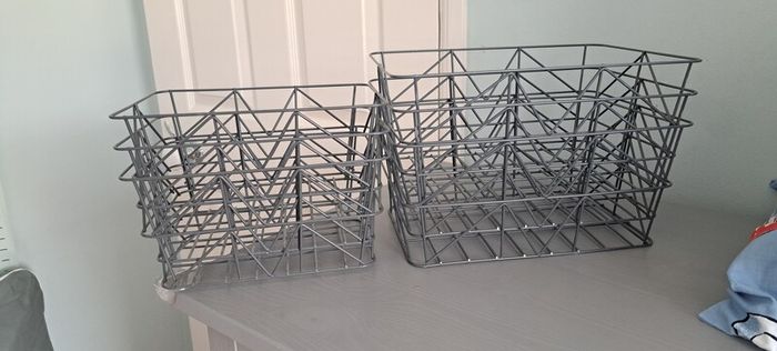 wire baskets x 6