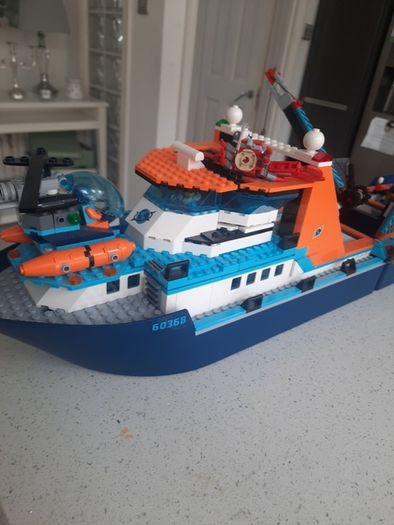 LEGO ship good condition