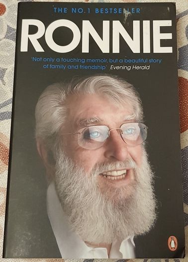 Ronnie: The Official Autobiography Of Ronnie Drew by Ronnie Drew
