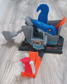 Hot wheels tracks and sets