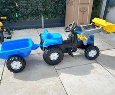 kids tractor and trailor