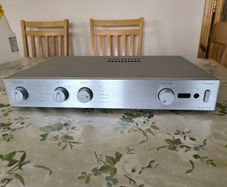 Audiolab 8200A