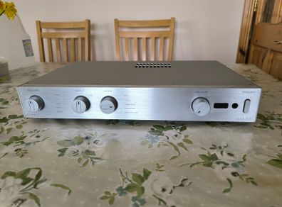Audiolab 8200A