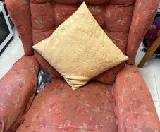 Recliner & Sofa
