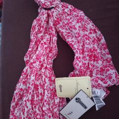Stradivarius scarf