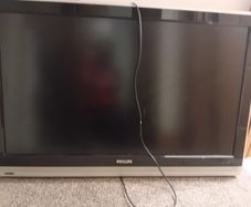 Two Tvs & 150 DVDs