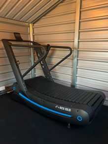 Curved treadmill