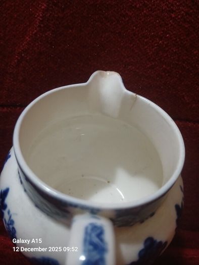WEDGWOOD Creamer/Milk Jug Willow.