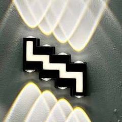 Black & White 8 head zig-zag design wall light 8+4w