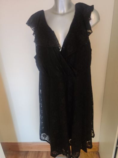 Torrid black lace midi flare  plus size dress size 3 UK20 EU48 Perfect condition Postage included