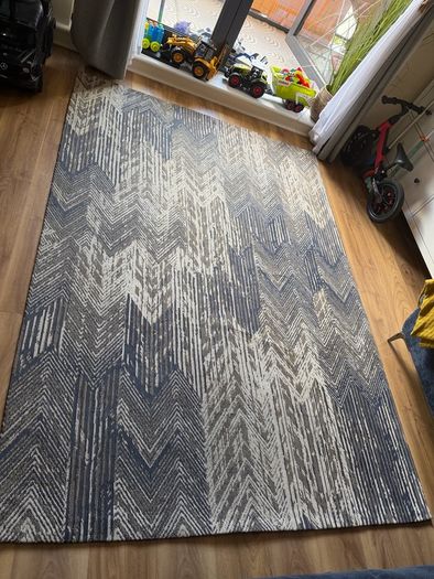 Rug