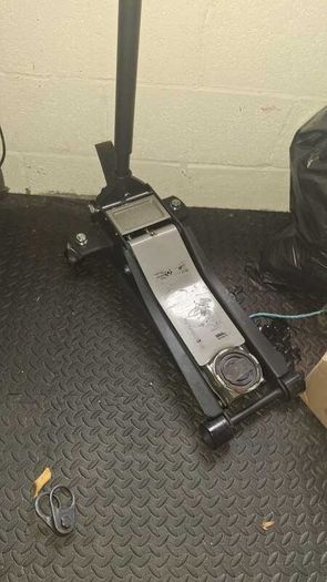 Halfords Advanced 3 Tonne Low Profile Trolley Jack