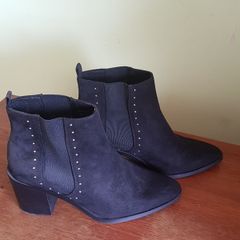 Black shoes