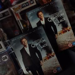 Quantum of Solace ! Two Disk Special Edition ! with Slipcase ! 2008 ! DVD ! James Bond !