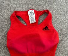7-8y adidas sports crop top