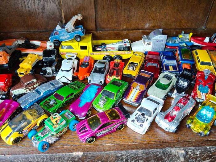 Die cast metal collection