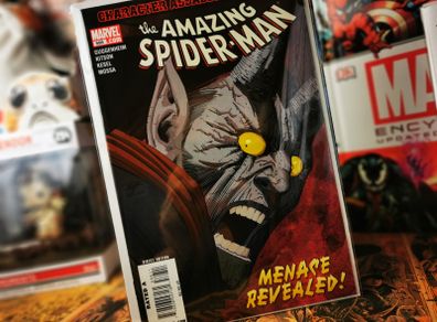 Amazing Spider-Man ! Issue #586 ! First Printing ! 2009 ! by Marvel !