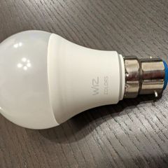 WiZ Smart Connected LED Light Bulb (WiFi / Bluetooth)