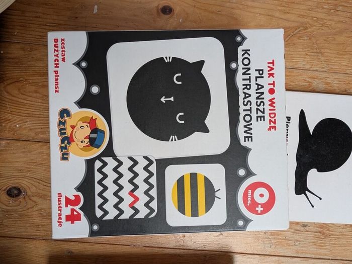 Baby Contrast book & cards Czuczu