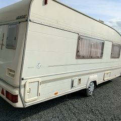 caravan 3 bads