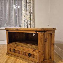Mexican Pine TV corner unit