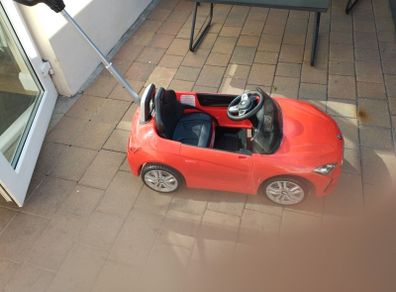 child's b.m.w car