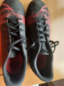Football boots size 4.