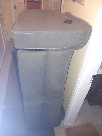 Recliner sofa