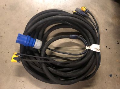 10m All-In-One Vga 16a Power and Composite Video Multi Cable home Cinema etc