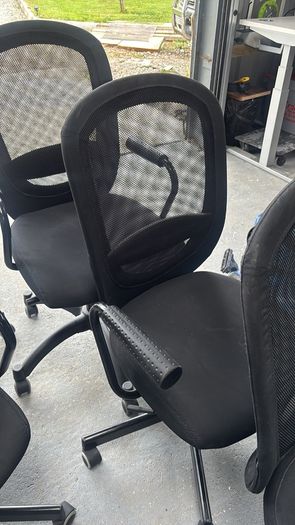 Black office chair