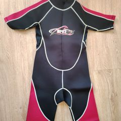 Wet Suit   Age 9-10