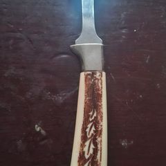 Hostess serving fork