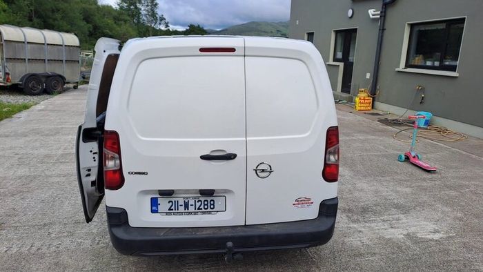 211 Opel Combo Diesel