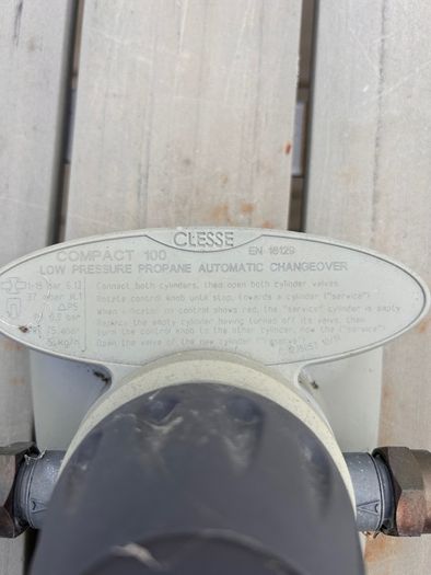 2 x 34kg Propane Gas cylinders & Changeover Regulator