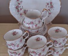 Paragon "Victoriana Rose" teaset