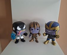 Bobble heads Thanos
