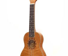 Risa Slimline flamed maple soprano ukulele new with padded case