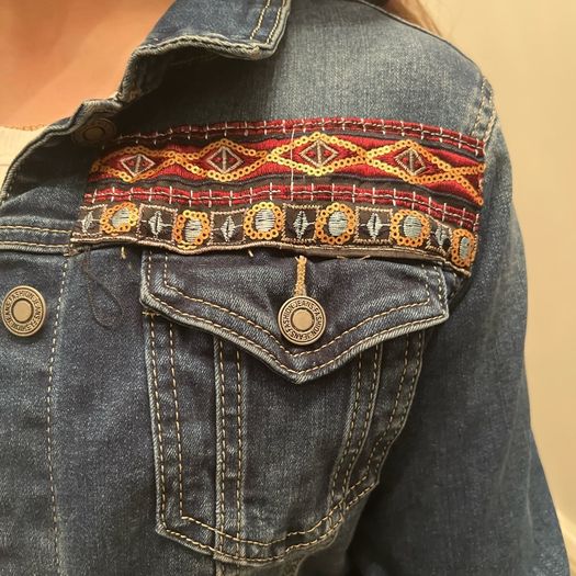 Denim embellished jacket. Size S