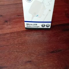 micro USB charger