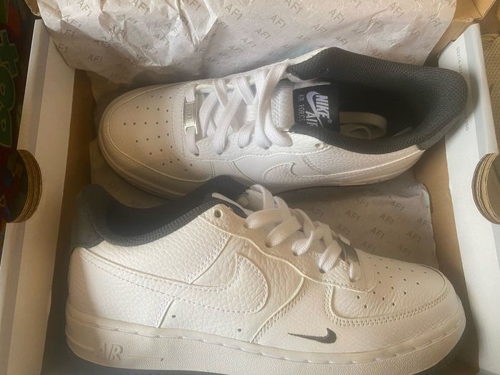 Air Force 1 size 4