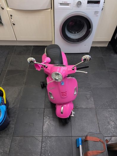 Kids Vespa