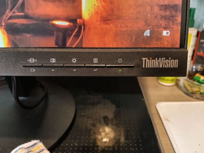 Lenovo Think vision T23i - 10