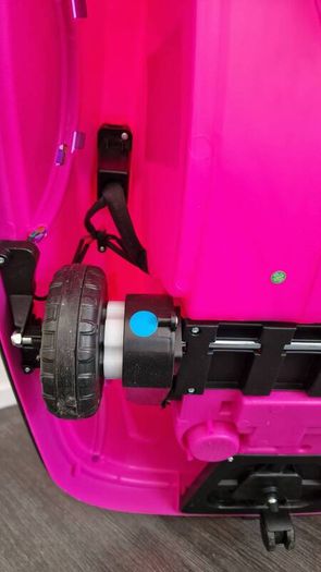Kids bumper car pink