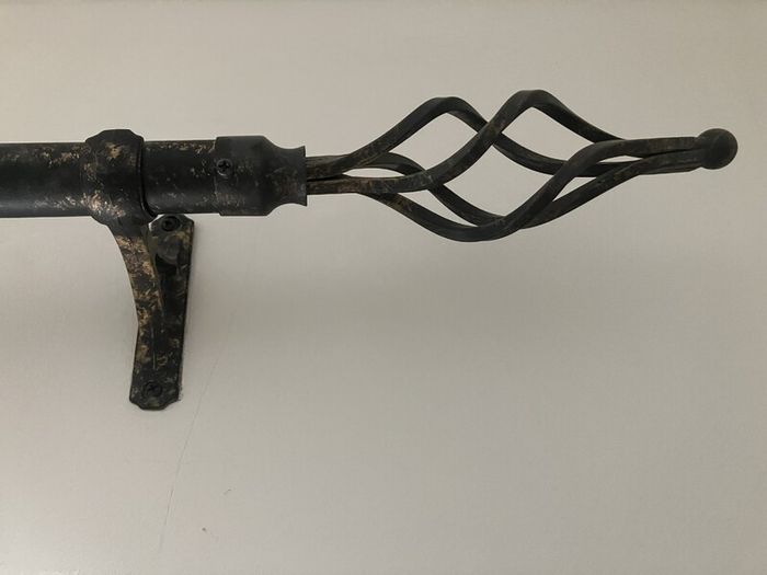 Curtain Pole - length end to end 282cm