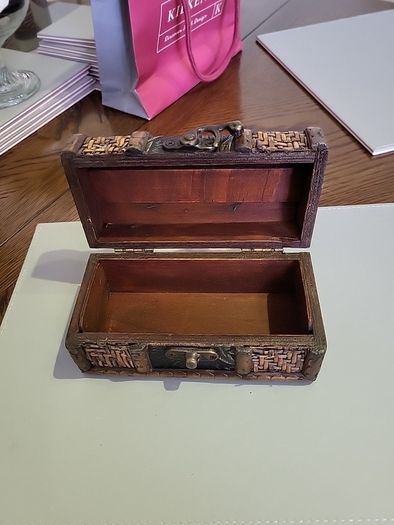 Trinket box