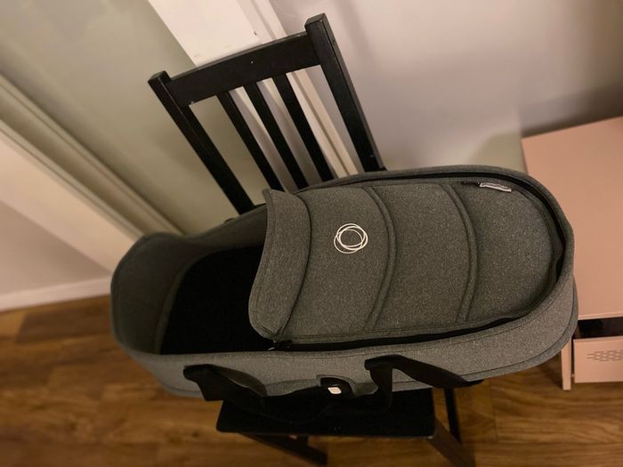 Bugaboo bee with bassinet