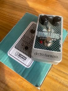 Electro-Harmonix Iron Lung vocoder