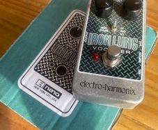 Electro-Harmonix Iron Lung vocoder